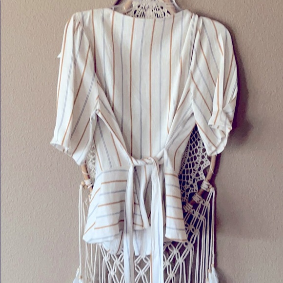 Too - Picture 2 of 3